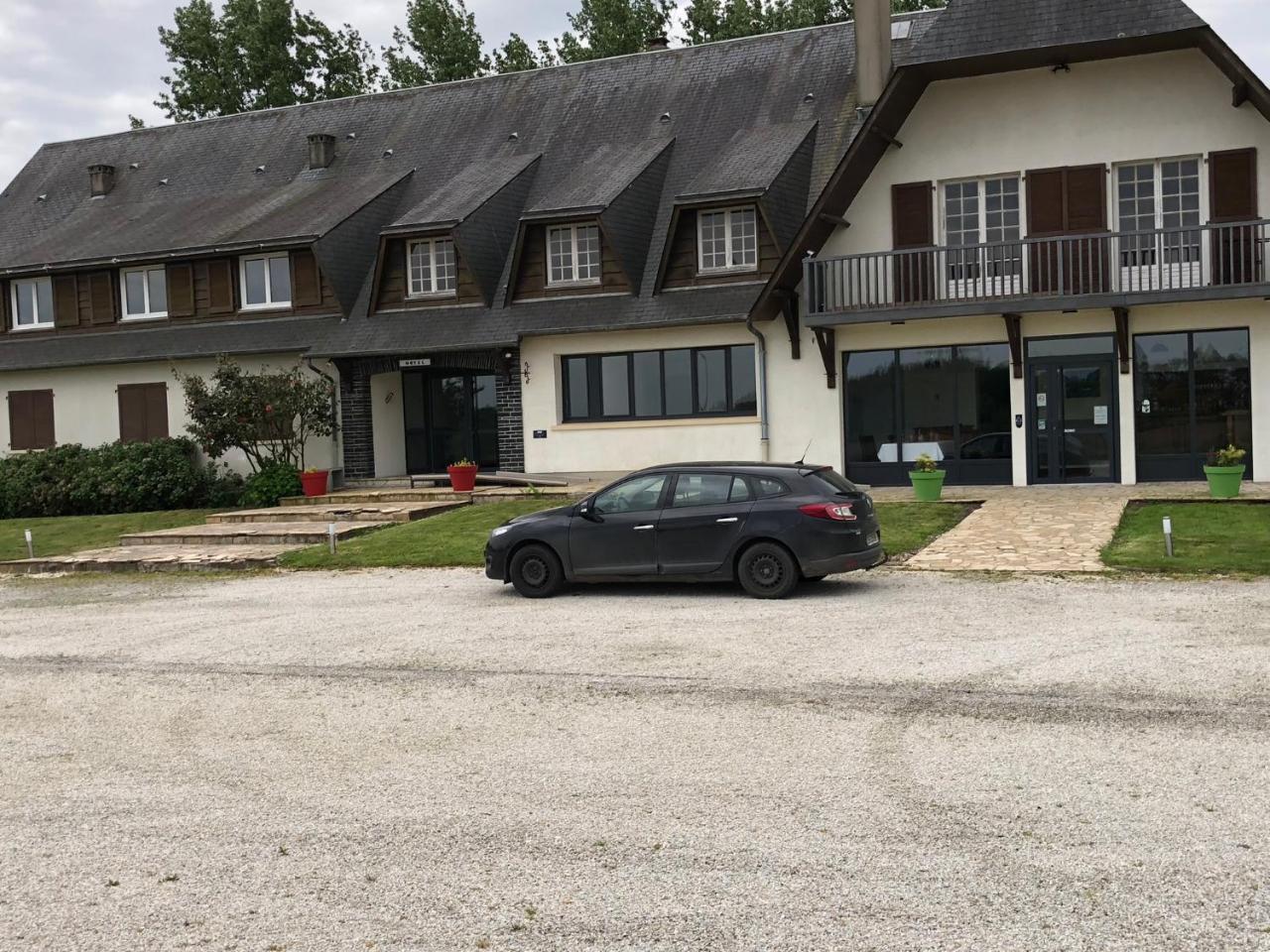 La Cle Des Champs Hotel Le Teilleul Exterior foto