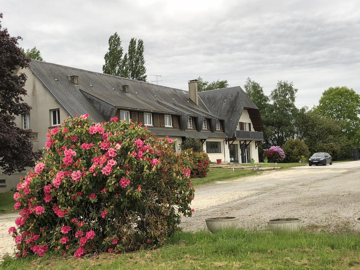La Cle Des Champs Hotel Le Teilleul Exterior foto