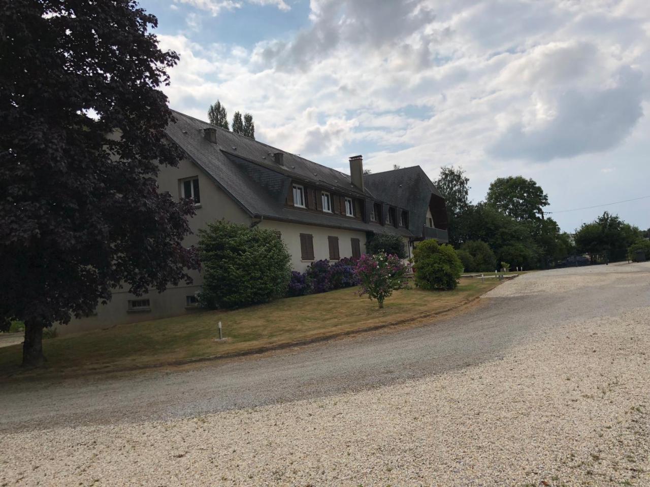 La Cle Des Champs Hotel Le Teilleul Exterior foto