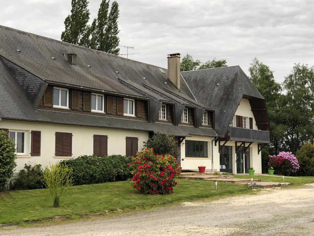 La Cle Des Champs Hotel Le Teilleul Exterior foto